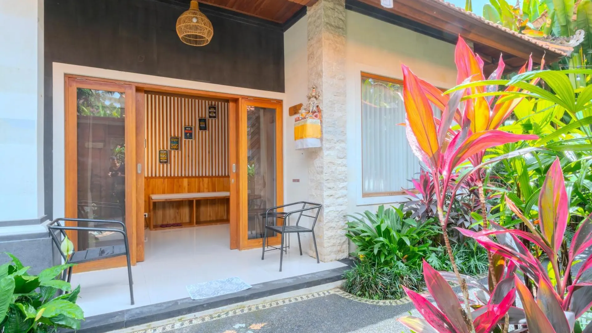Guest house 3 Beagle Hotel Ubud