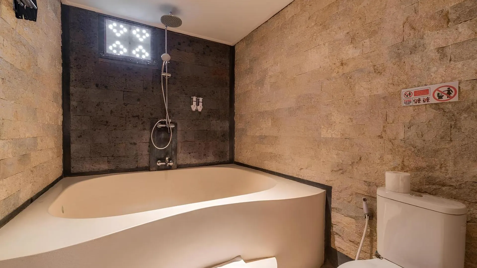 3 Beagle Hotel Ubud  Guest house