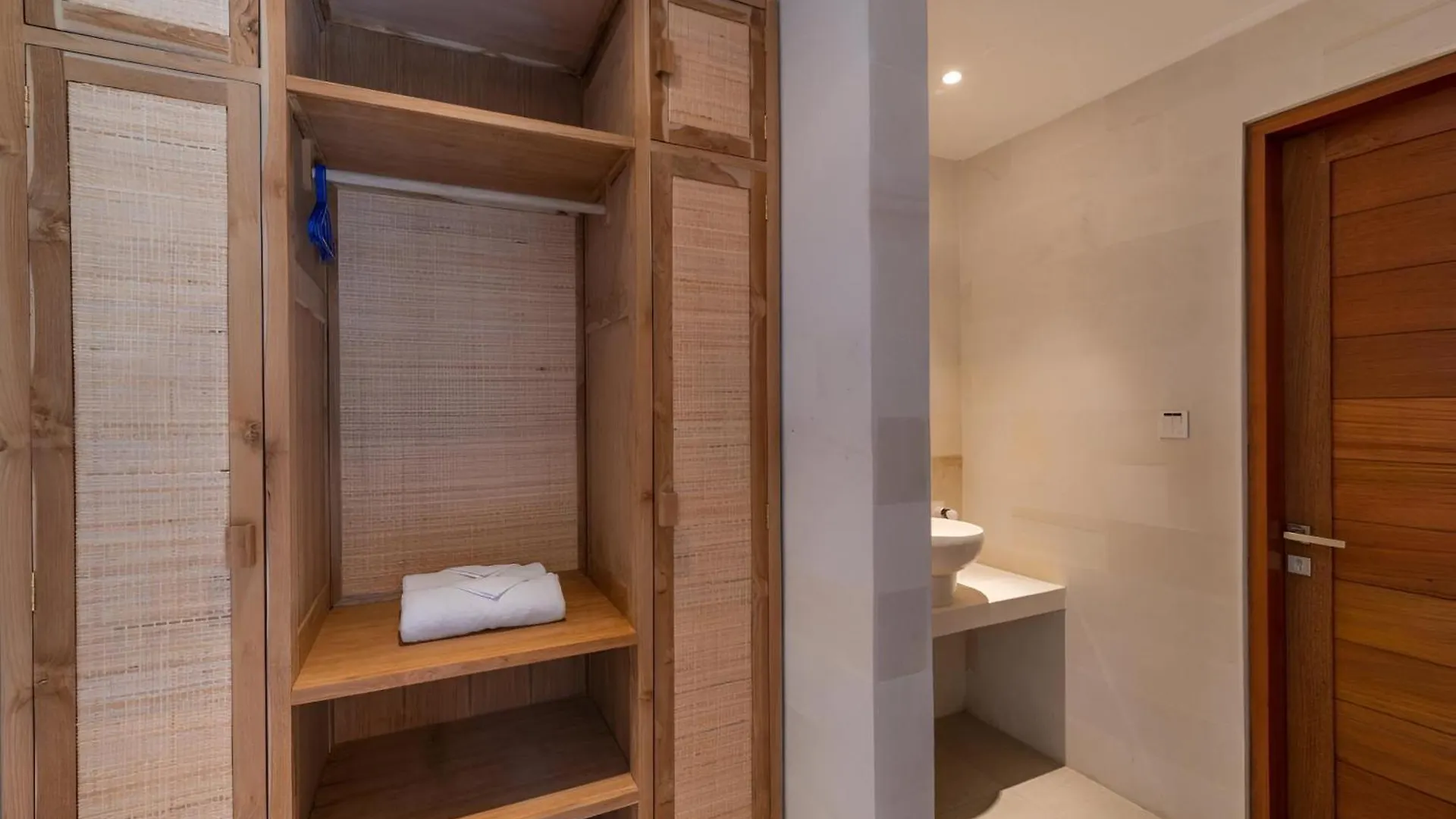 3 Beagle Hotel Ubud  0*, Ubud (Bali)