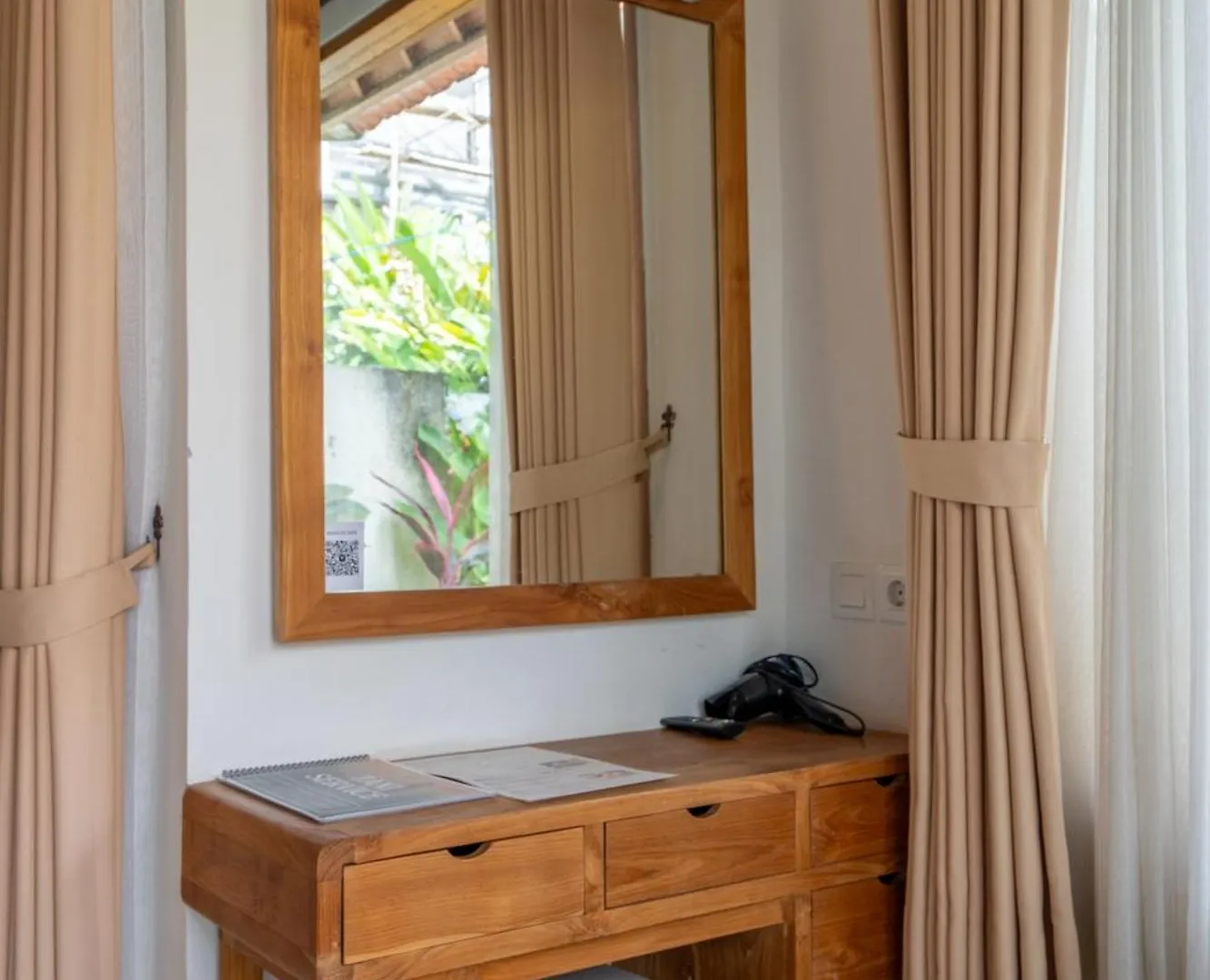 Guest house 3 Beagle Hotel Ubud  Indonesia